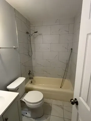 555 Deepwoods Drive Mundelein IL 60060
