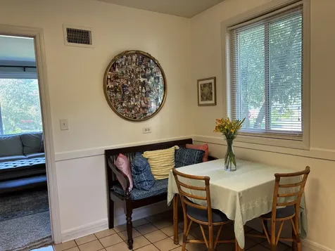 649 East Rockland Road Libertyville IL 60048