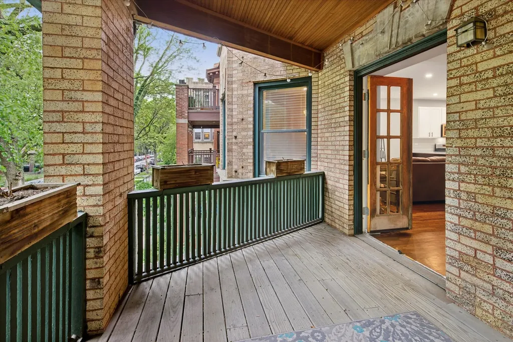 4748 North Magnolia Avenue Chicago IL 60640