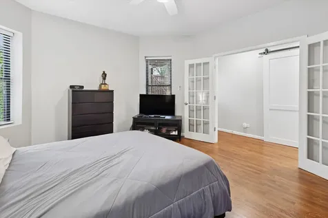 4748 North Magnolia Avenue Chicago IL 60640