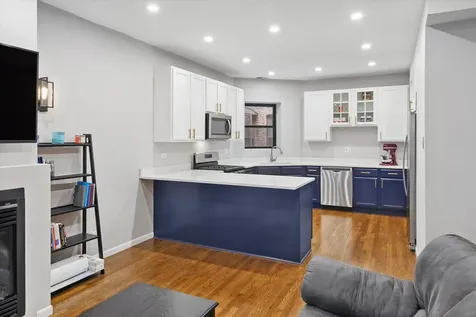 4748 North Magnolia Avenue Chicago IL 60640