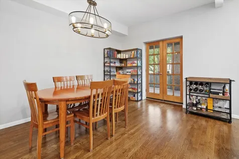 4748 North Magnolia Avenue Chicago IL 60640