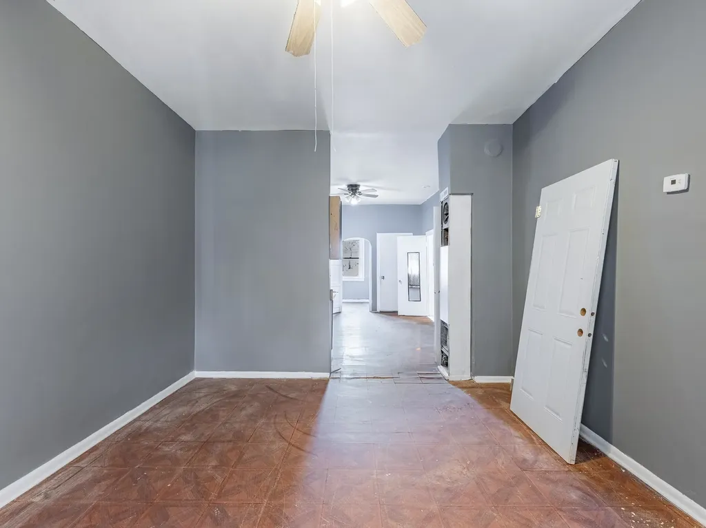 4722 South Ada Street Chicago IL 60609