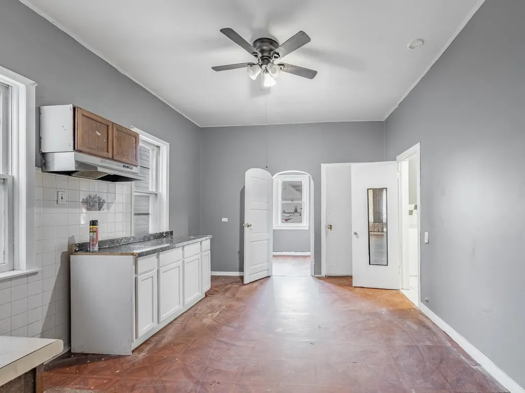 4722 South Ada Street Chicago IL 60609