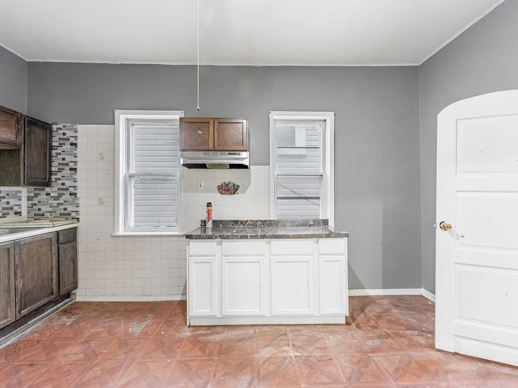 4722 South Ada Street Chicago IL 60609