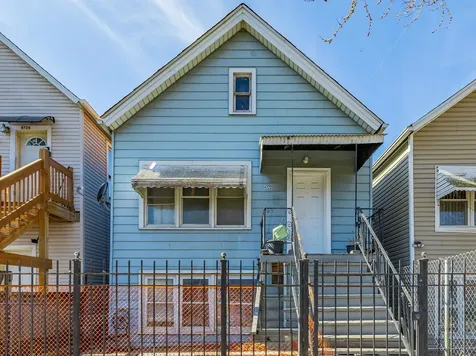 4722 South Ada Street Chicago IL 60609