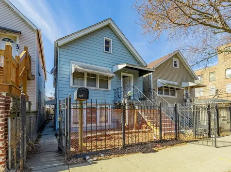 4722 South Ada Street Chicago IL 60609
