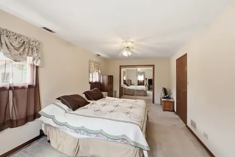 9637 Rutherford Avenue Oak Lawn IL 60453