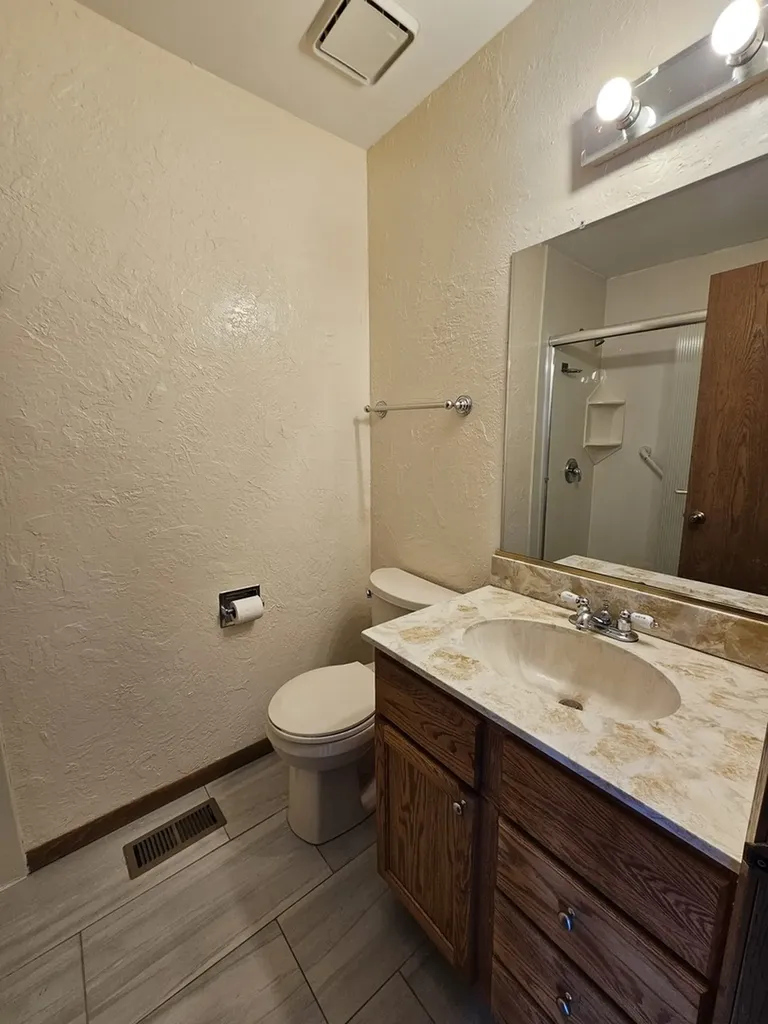 1820 77TH Street Naperville IL 60565