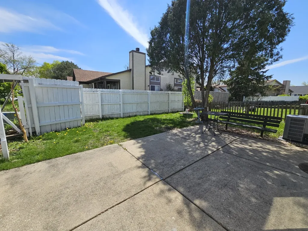 1820 77TH Street Naperville IL 60565
