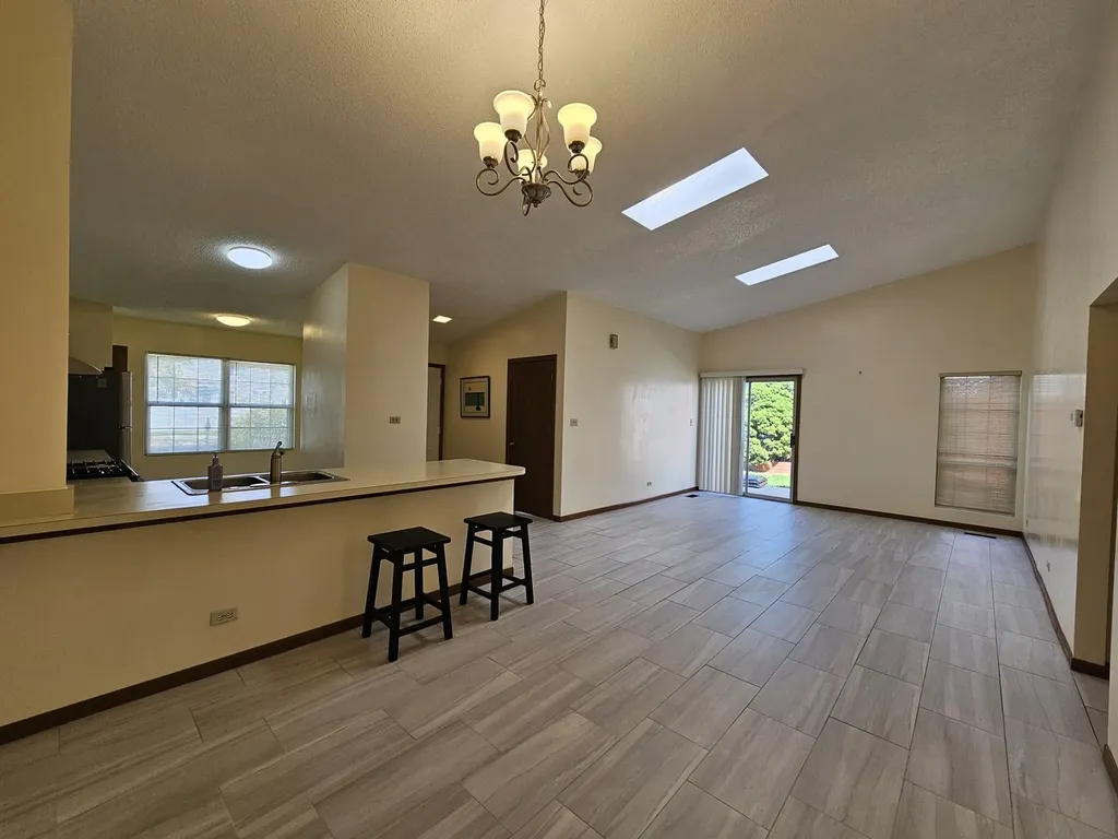 1820 77TH Street Naperville IL 60565