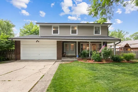 2005 East Cayuga Lane Mount Prospect IL 60056