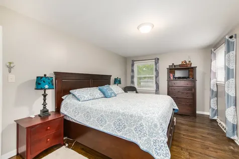 2005 East Cayuga Lane Mount Prospect IL 60056
