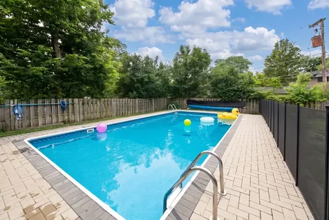 2005 East Cayuga Lane Mount Prospect IL 60056