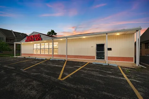 230 South Main Street Lombard IL 60148