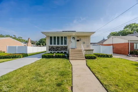10526 Altgeld Street Melrose Park IL 60164