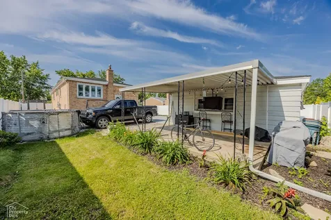 10526 Altgeld Street Melrose Park IL 60164