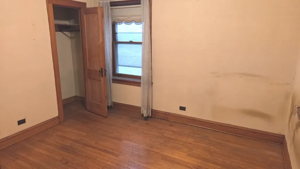 4307 South Sawyer Avenue Chicago IL 60632