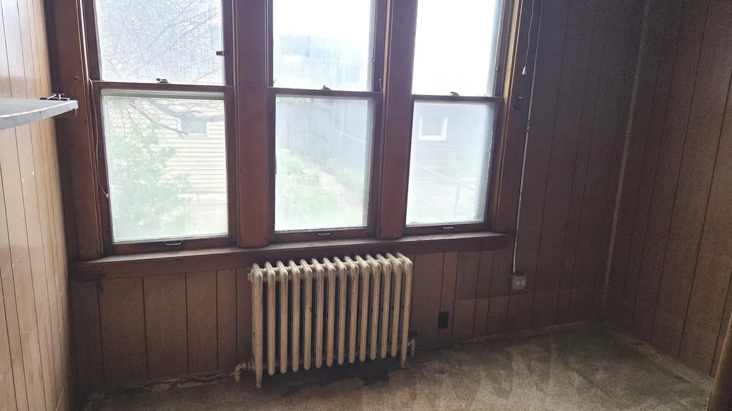 4307 South Sawyer Avenue Chicago IL 60632