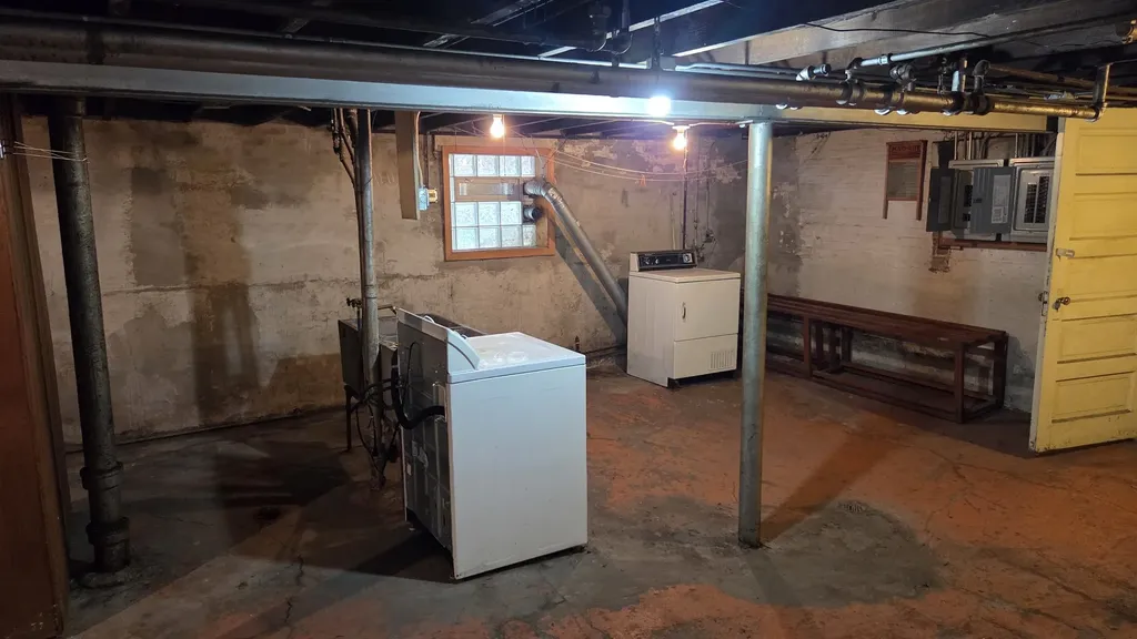 4307 South Sawyer Avenue Chicago IL 60632