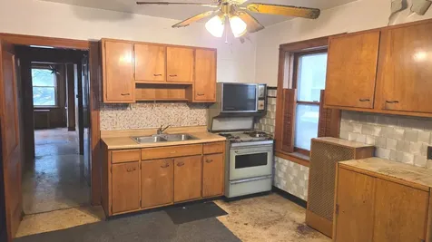4307 South Sawyer Avenue Chicago IL 60632