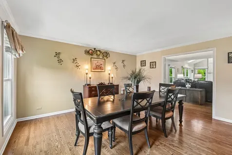 5N630 Leslie Court St. Charles IL 60175