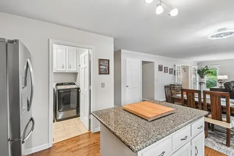 5N630 Leslie Court St. Charles IL 60175