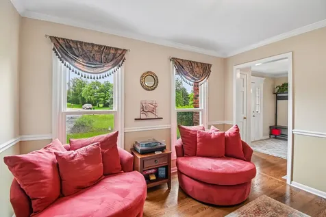 5N630 Leslie Court St. Charles IL 60175