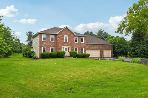 5N630 Leslie Court St. Charles IL 60175
