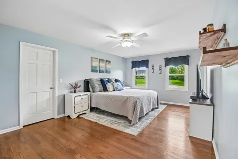 5N630 Leslie Court St. Charles IL 60175