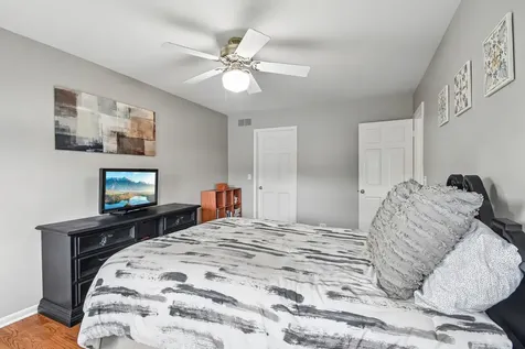 5N630 Leslie Court St. Charles IL 60175