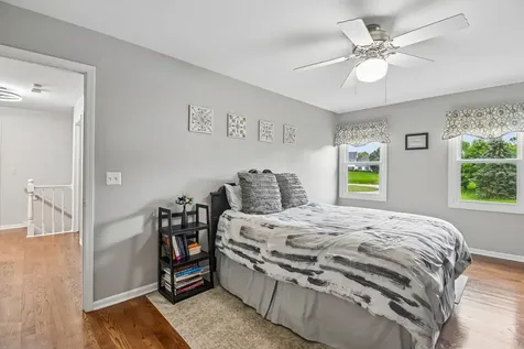 5N630 Leslie Court St. Charles IL 60175