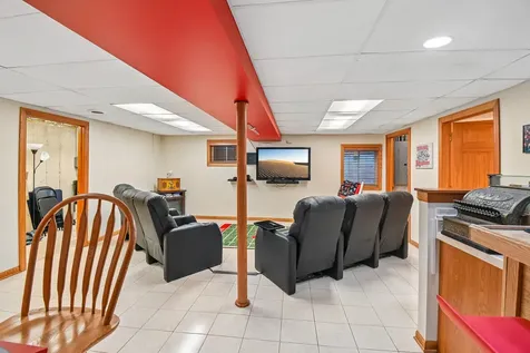 5N630 Leslie Court St. Charles IL 60175