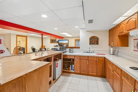 5N630 Leslie Court St. Charles IL 60175