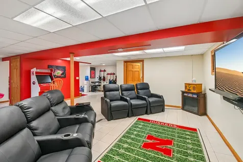 5N630 Leslie Court St. Charles IL 60175