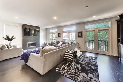 1850 Admiral Court Glenview IL 60026
