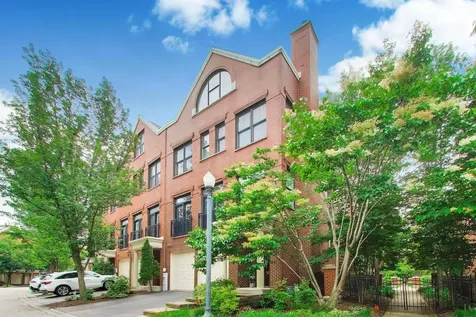 1850 Admiral Court Glenview IL 60026