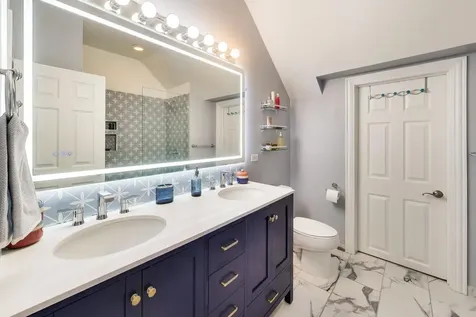 1850 Admiral Court Glenview IL 60026