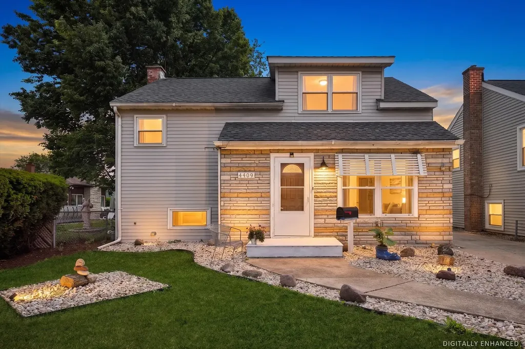 4409 Center Avenue Lyons IL 60534
