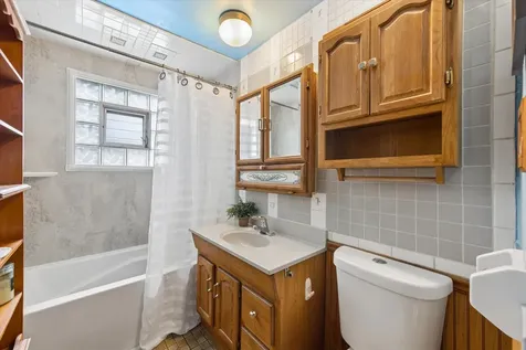 4409 Center Avenue Lyons IL 60534