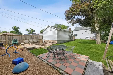 4409 Center Avenue Lyons IL 60534