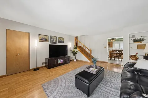4409 Center Avenue Lyons IL 60534