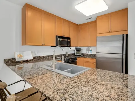 125 North Euclid Avenue Oak Park IL 60301