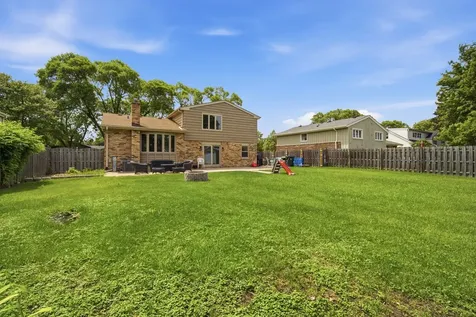 3115 North Stratford Road Arlington Heights IL 60004