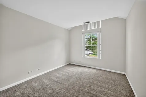 105 Ione Drive South Elgin IL 60177
