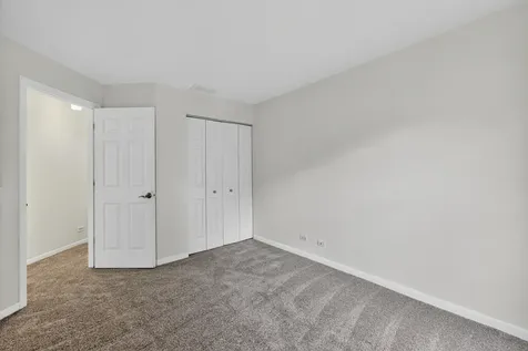 105 Ione Drive South Elgin IL 60177