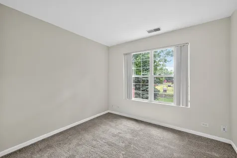 105 Ione Drive South Elgin IL 60177