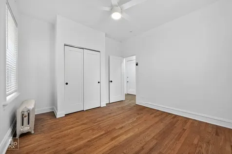 2154 West Arthur Avenue Chicago IL 60645