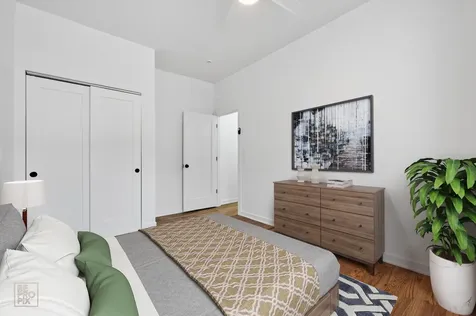 2154 West Arthur Avenue Chicago IL 60645