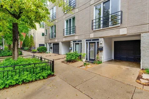 1157 West Newport Avenue Chicago IL 60657